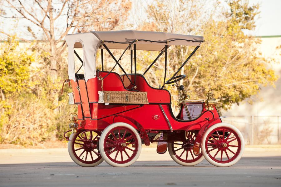  Cadillac Model A Rear-Entry Tonneau Red 1903 года  (фото 2 из 15)